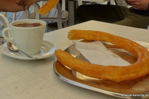 Cafeteria Sabora food