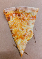 Tomasso New York Pizza inside