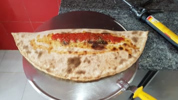 La Finissima Maxipizza food