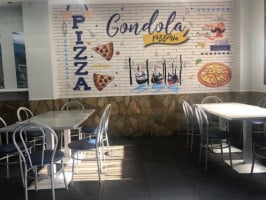 Pizzeria La Gondola Tordesillas inside