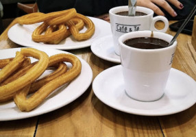 Café Té Felipe Ii food