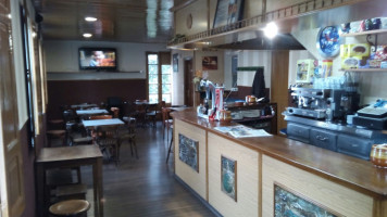 Cafe Mosteiro inside
