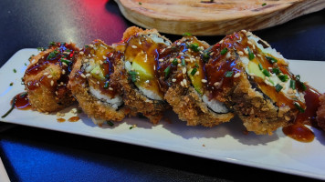 Koikoi Sushi inside