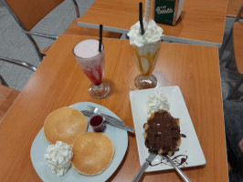 Cafeteria Koski food