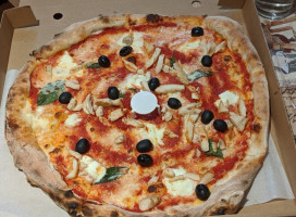 Pizza Napoli food