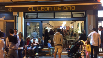 El Leon De Oro food