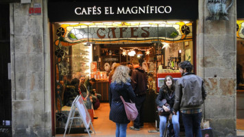 Cafes El Magnifico food