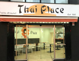 Thai Place food