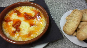 La Tapadera De Sant Andreu food