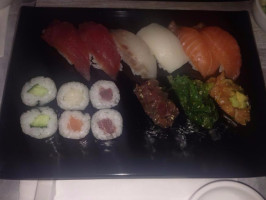 Sushi Do food