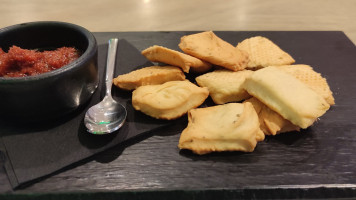 La Mafia Se Sienta A La Mesa Gran Via food