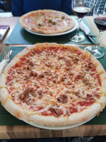 Pizzeria Toscana food