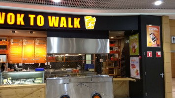 Wok To Walk Av. De Pio Xii food