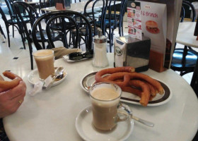 Valor Denia food