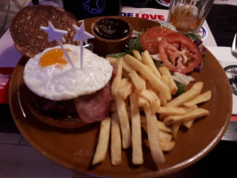 Foster's Hollywood Ramassar food