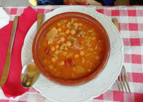 Pinosaguas food