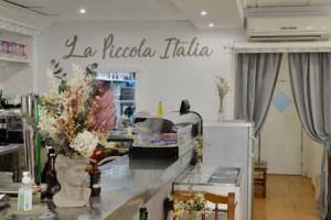 Pizzeria La Piccola Italia food