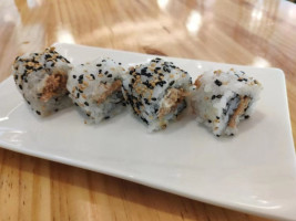 Ninki Sushi food