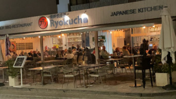 Sushi Jt Ryokucha inside