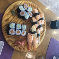 Mi Sushi Buffet food