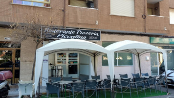 Pizzeria Piccolina outside