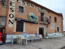 Meson Ana Mari outside