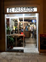 El Passadi Bar Restaurant inside