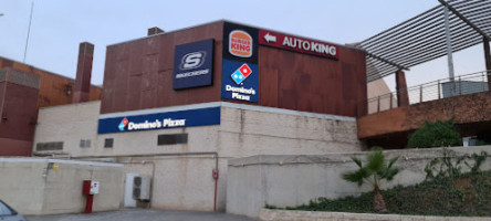 Domino's Pizza The Outlet Stores Alicante outside