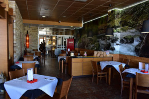 Cafeteria El Bosque food
