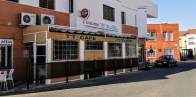 Cafe Los Dolmenes outside