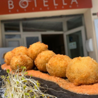 Casa Botella De Cambrils food