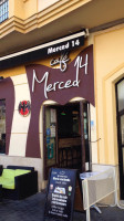 Merced 14, Cafe food