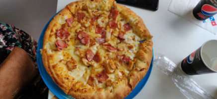 Domino's Pizza Rey Juan Carlos I food