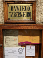 A Taberna Do Valeco inside