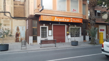 Arantxa 2 outside