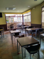 Cafeteria Braseria El Montseny inside