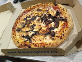 Domino's Pizza food