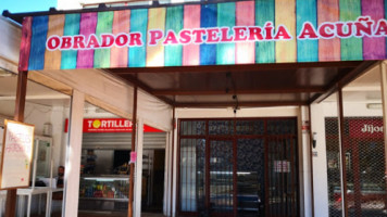 Obrador Pasteleria Acuna inside