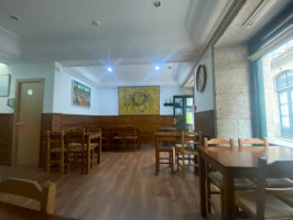 Restaurante O'barazal inside