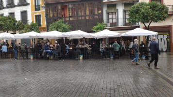 La Antigua Bodeguita food