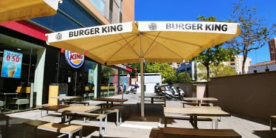 Burger King Estudi General inside