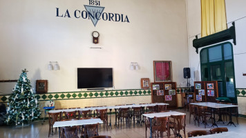 Sociedad La Concordia inside