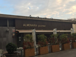 Almenara Gourmet outside