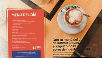 Bule Genuino Cafe inside