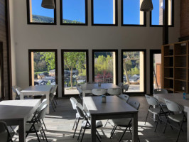 La Antigua Escuela Cafe inside