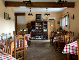 Restaurantes Los Manzanos inside