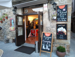 La Taverna Prat De Sant Pere 5 Besalu Giron Province inside