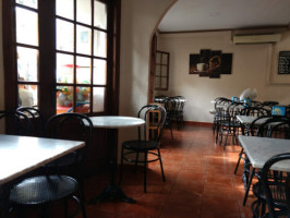 El Petit Cafe inside