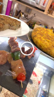 Cafeteria Ninot food