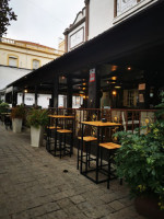 Cafe Teatro Cervantes outside